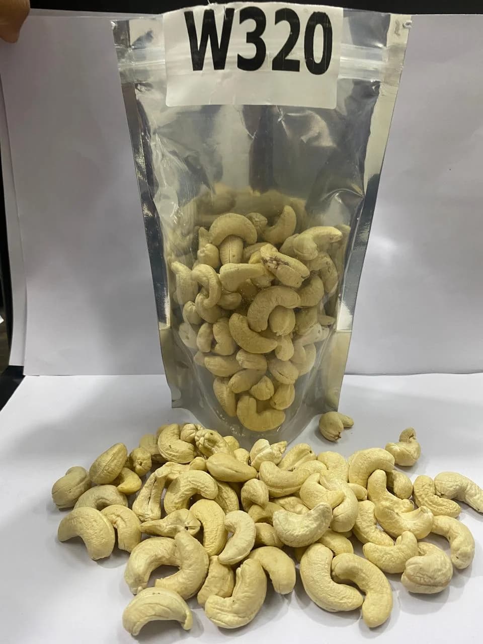 Cashew Nuts w320